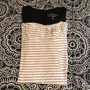 2 Hollister Basic Tees